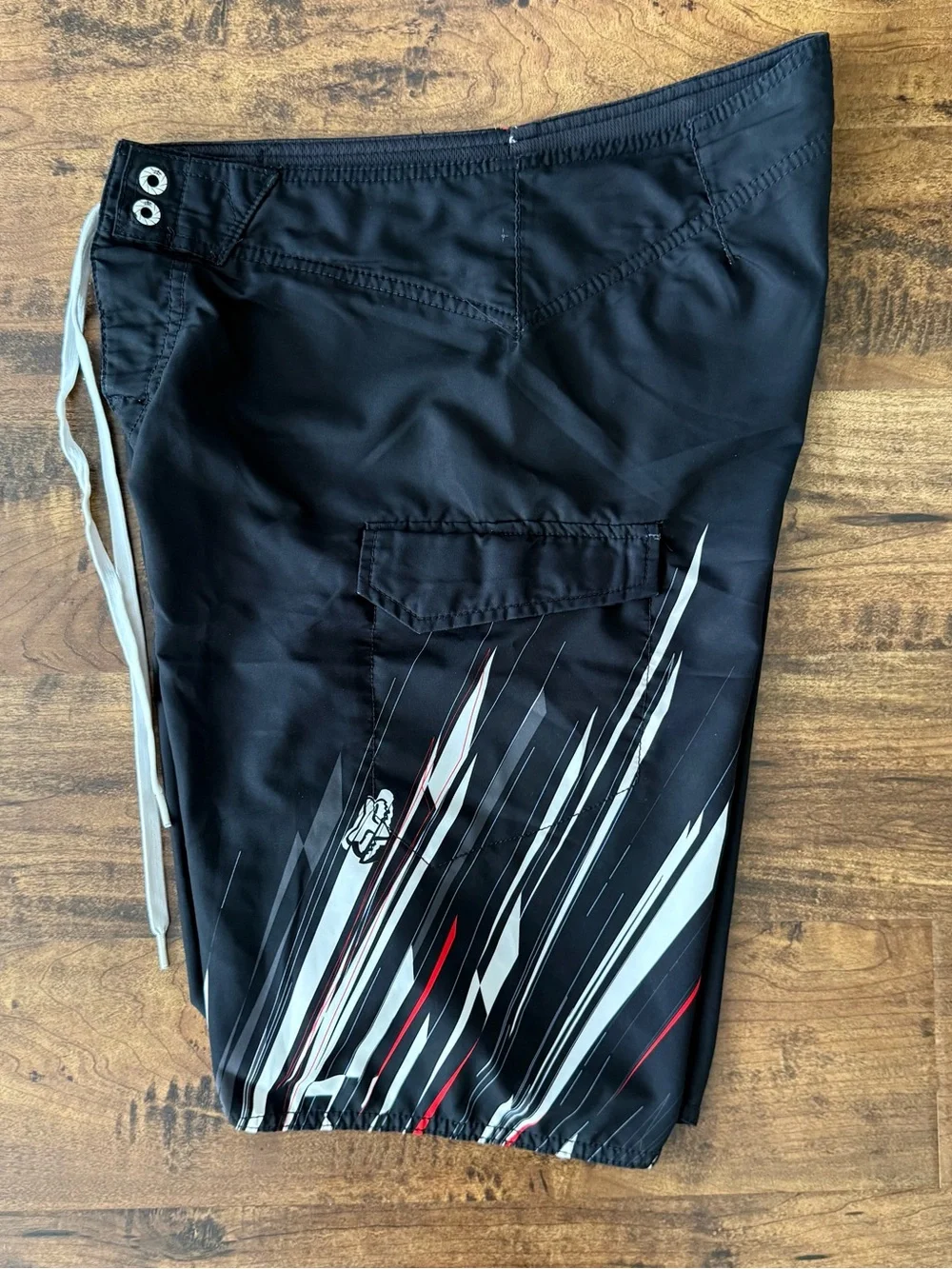 Y2k Fox Racing Men’s Board Shorts Black White Red Graphic Print Sz 32